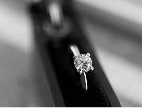 The Sentimental Value of Cremation Diamonds for Pets